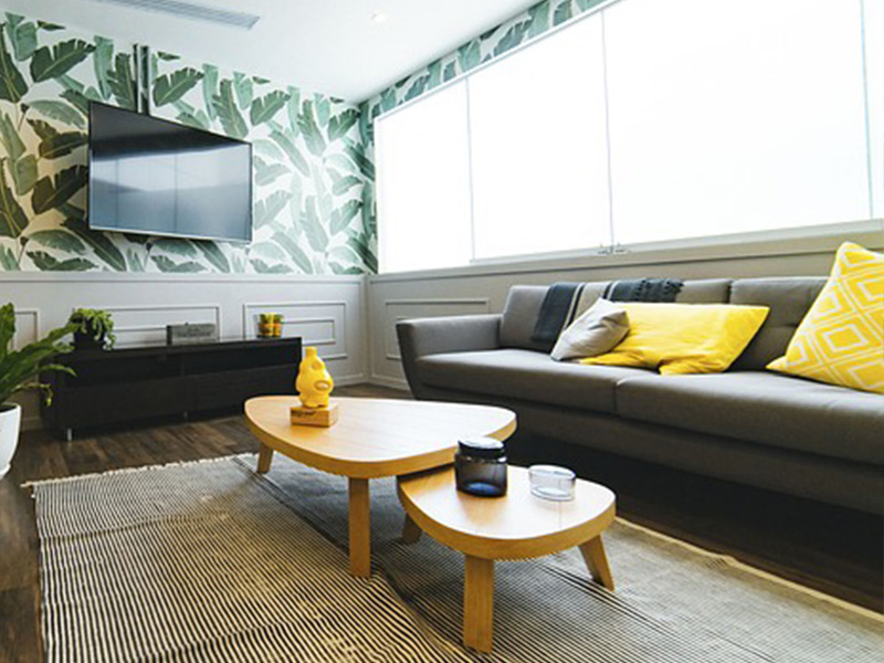 Low back sofa